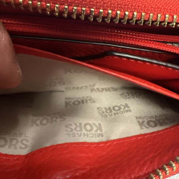 Michael Kors Fulton Zip Large Phone/Wristlet Dark Sangrine - Picture 8 of 10